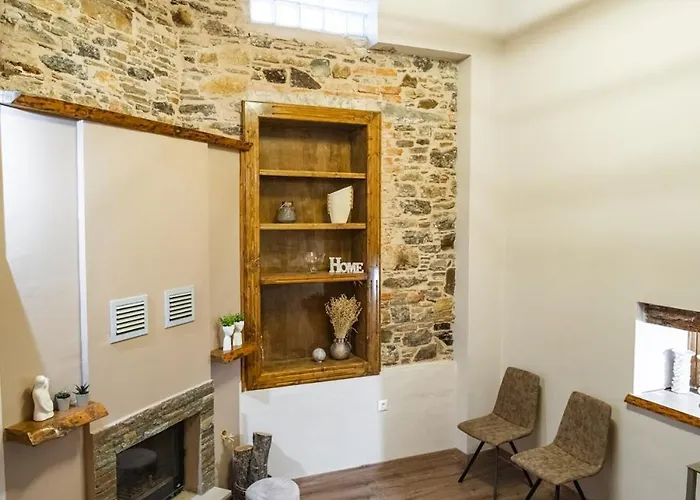 Mary's Cozy 2 Pírgos